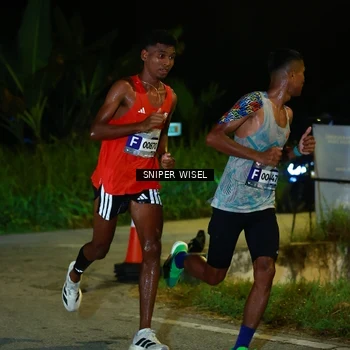 Runner Photo 8439471