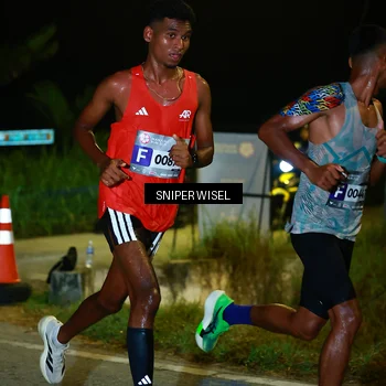 Runner Photo 8439474