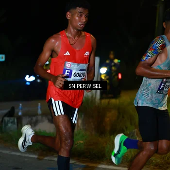 Runner Photo 8439480