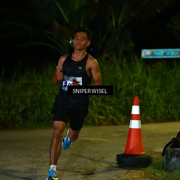 Runner Photo 8439481