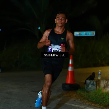 Runner Photo 8439483
