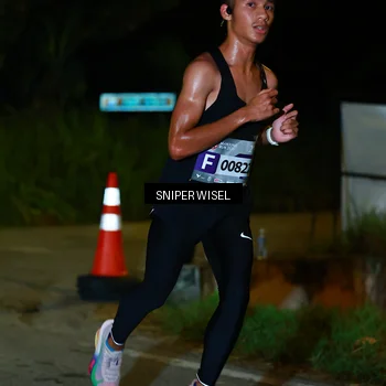 Runner Photo 8439533