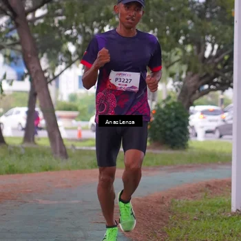 Runner Photo 8439559