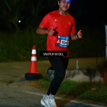 Runner Photo 8439599
