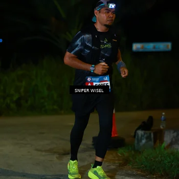 Runner Photo 8439615