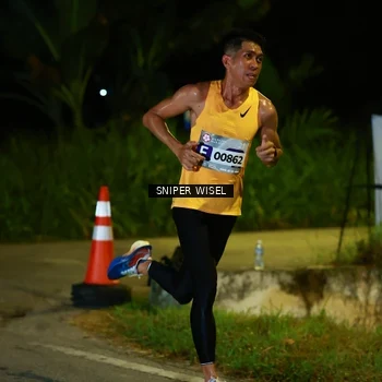 Runner Photo 8439636