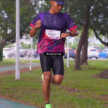 Runner Photo 8439638