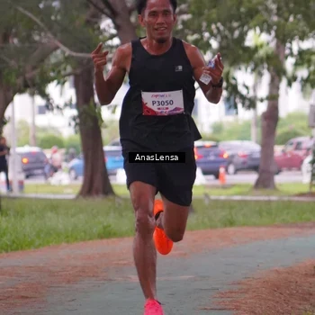 Runner Photo 8439645