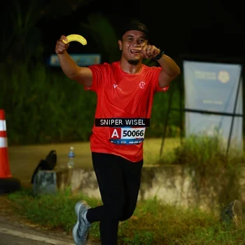 Runner Photo 8439663