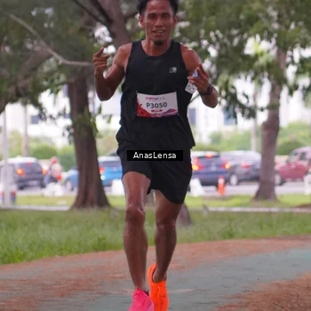 Runner Photo 8439678