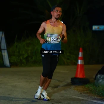 Runner Photo 8439683