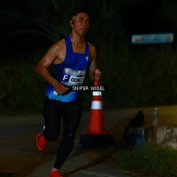 Runner Photo 8439712