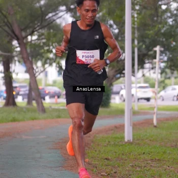 Runner Photo 8439723