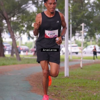 Runner Photo 8439725