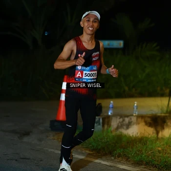 Runner Photo 8439733