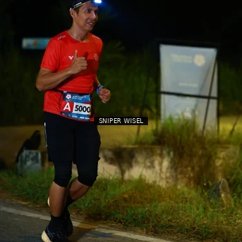 Runner Photo 8439749