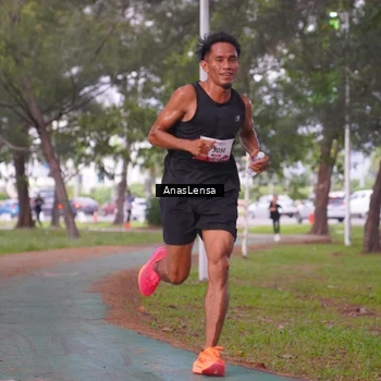 Runner Photo 8439767