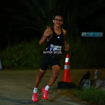 Runner Photo 8439794