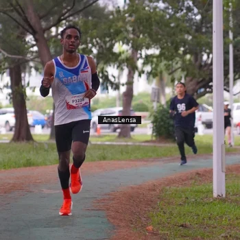 Runner Photo 8439795