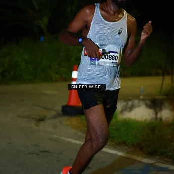 Runner Photo 8439873