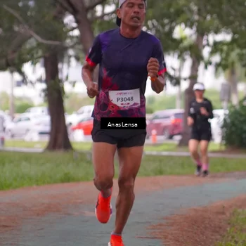 Runner Photo 8439887
