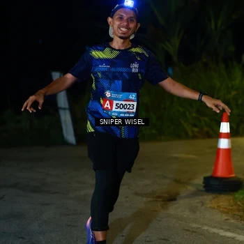 Runner Photo 8439894