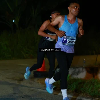 Runner Photo 8439901