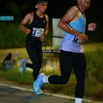 Runner Photo 8439911