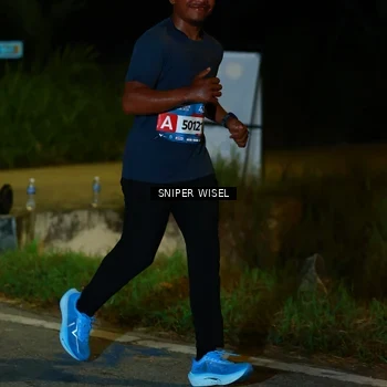 Runner Photo 8439924