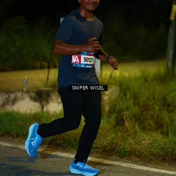 Runner Photo 8439929