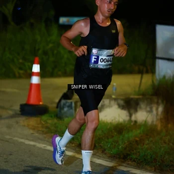Runner Photo 8439939
