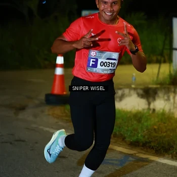Runner Photo 8439960