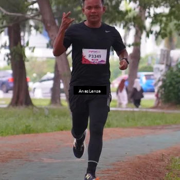 Runner Photo 8439995