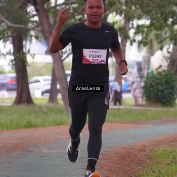 Runner Photo 8439996