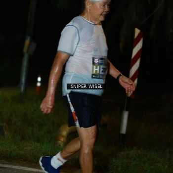 Runner Photo 8440007