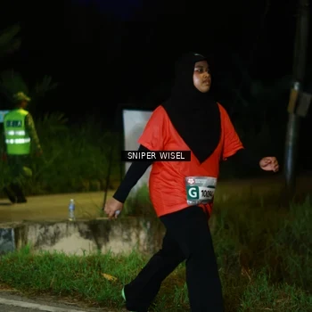 Runner Photo 8440041
