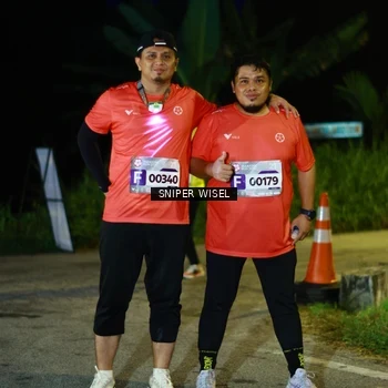 Runner Photo 8440054