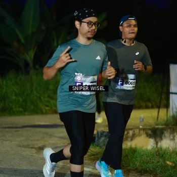 Runner Photo 8440105