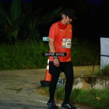 Runner Photo 8440131