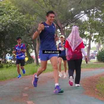 Runner Photo 8440176
