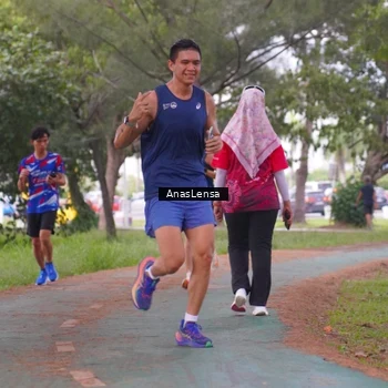Runner Photo 8440178