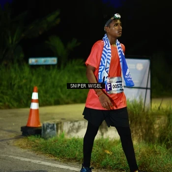 Runner Photo 8440200