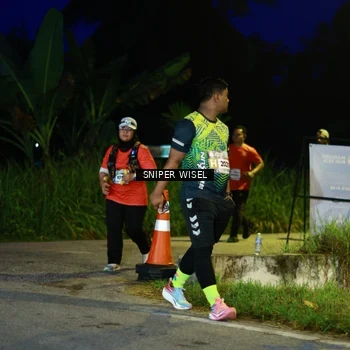Runner Photo 8440239