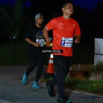 Runner Photo 8440249