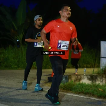 Runner Photo 8440252