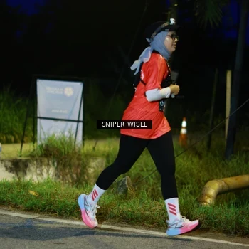 Runner Photo 8440263