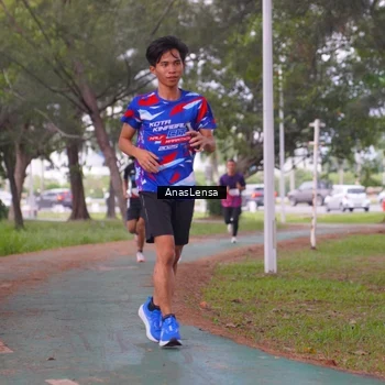 Runner Photo 8440285