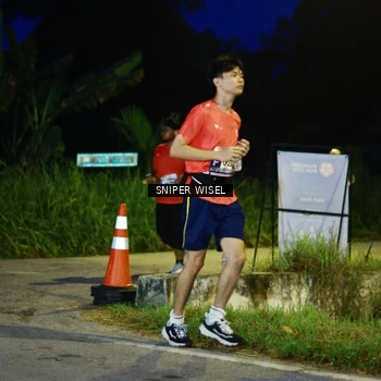 Runner Photo 8440292