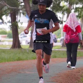 Runner Photo 8440312