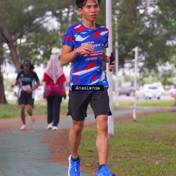 Runner Photo 8440314